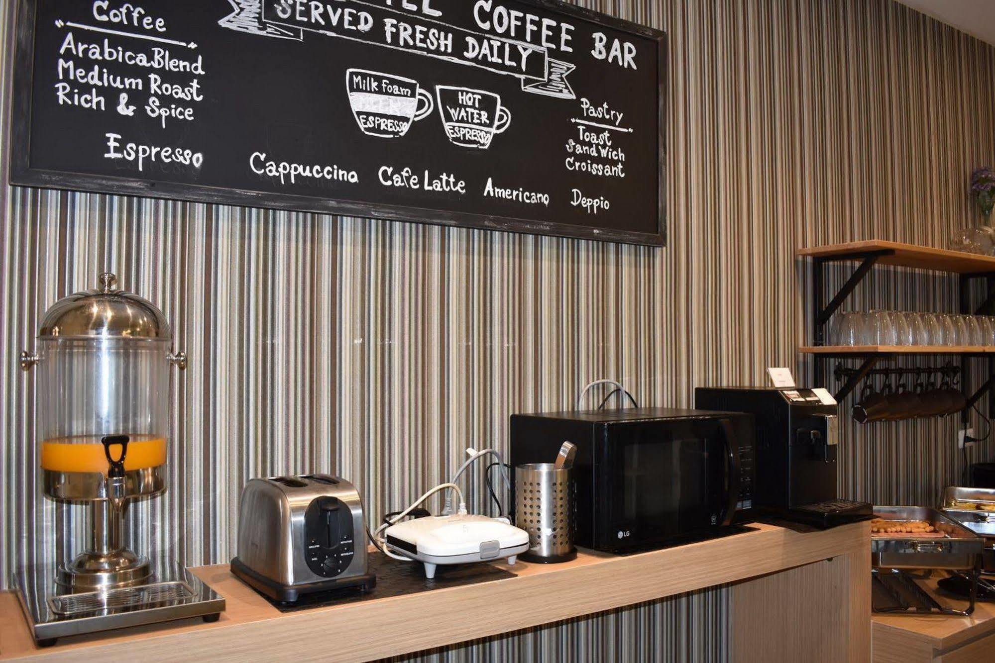 Fortune D Hotel Maesot Mae Сот Екстериор снимка