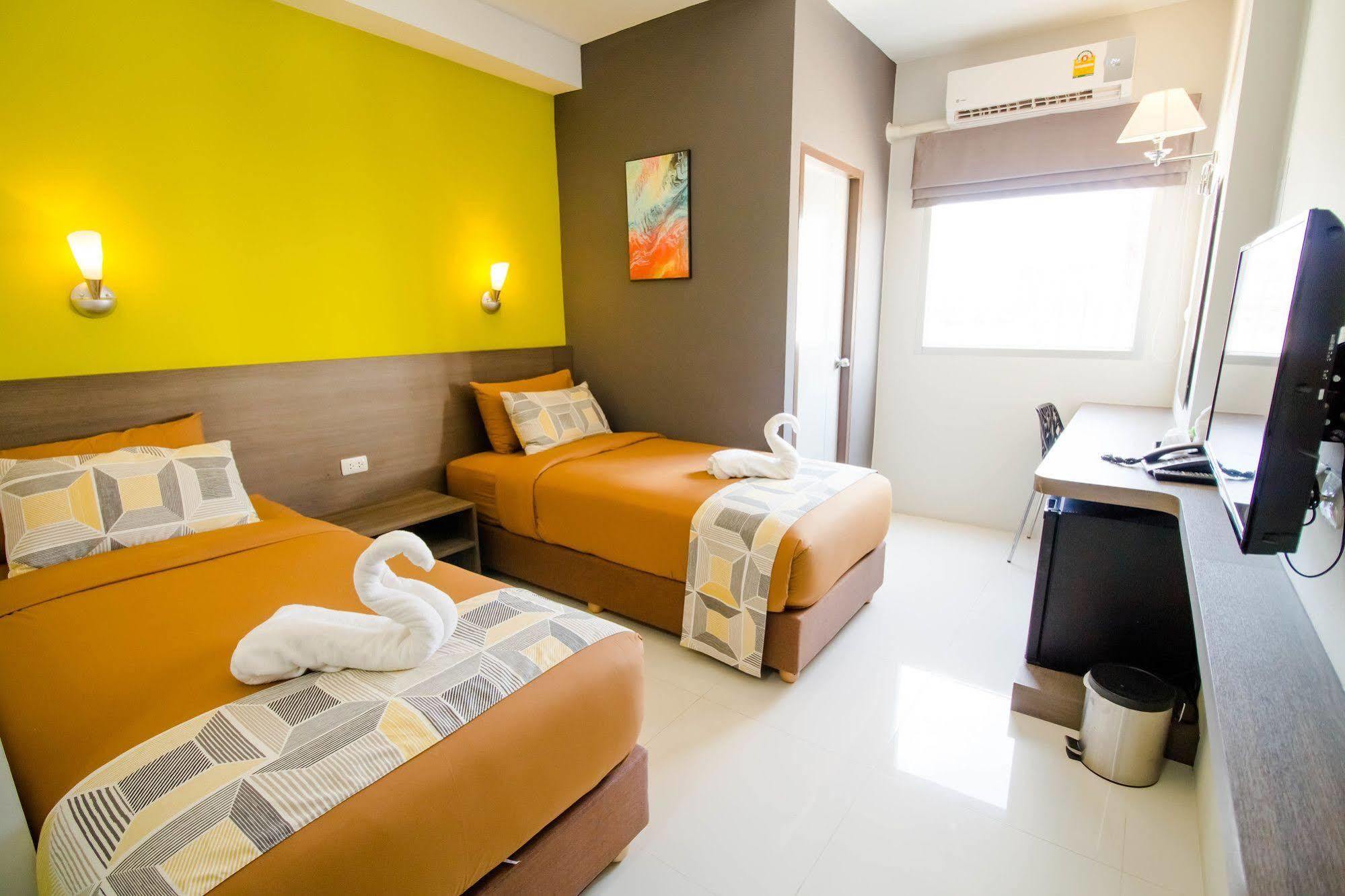 Fortune D Hotel Maesot Mae Сот Екстериор снимка